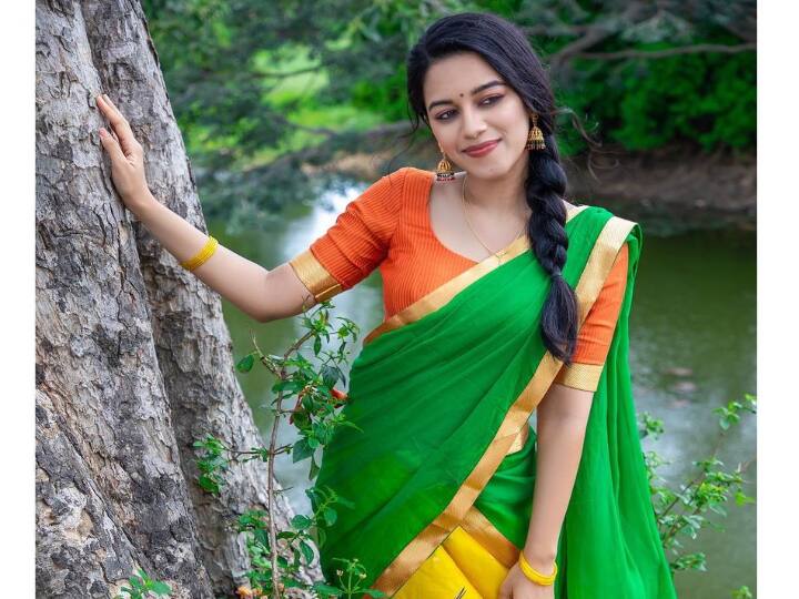 நடிகர் விக்ரம் உடன் கோப்ரா படத்திலும் நடித்து வருகிறார்