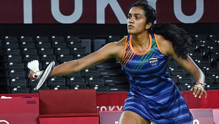 Tokyo Olympics, Badminton Semifinals, PV Sindhu vs Tai Tzu Ying PV Sindhu Loses Opening Game To Tai Tzu Ying PV Sindhu Loses Badminton Semifinals: இனி வெண்கலம் தான் டார்கெட்.. அரையிறுதியில் பிவி சிந்து தோல்வி!