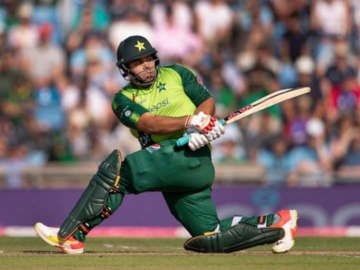 PAK Vs WI, Azam Khan rule out from the last two t20 against west Indies PAK Vs WI: पाकिस्तानी क्रिकेट टीम को लगा तगड़ा झटका, आजम खान दो टी20 से हुए बाहर