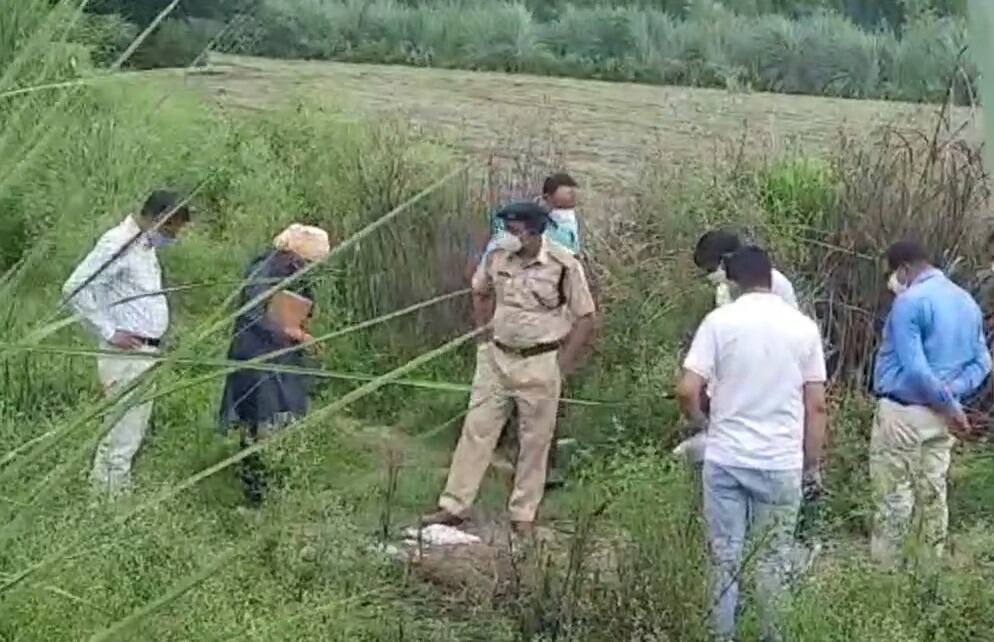 Rohtak blast in khiravar village man injured ਸੈਰ ਲਈ ਨਿੱਕਲੇ ਵਿਅਕਤੀ ਨਾਲ ਹੋਇਆ ਵੱਡਾ ਹਾਦਸਾ, ਬਲਾਸਟ 'ਚ ਬੁਰੀ ਤਰ੍ਹਾਂ ਜ਼ਖ਼ਮੀ