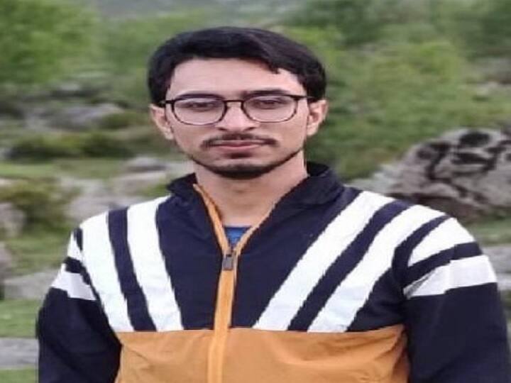 Jammu and Kashmir farmers son Tanveer Ahmad Khan secures 2nd rank In Indian Economic Services Exam IES : আইইএস পরীক্ষায় দ্বিতীয় স্থান অর্জন জম্মু ও কাশ্মীরের কৃষকের সন্তান তনবীরের