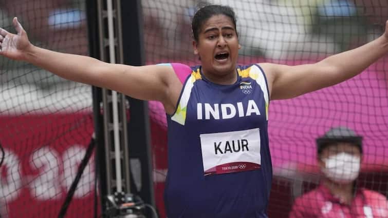 Tokyo Olympics 2020: After fighting depression, nervousness, Kamalpreet Kaur shines in Tokyo Tokyo Olympics 2020: মানসিক অবসাদে ভুগেছিলেন পদকের সামনে দাঁড়িয়ে থাকা কমলপ্রীত