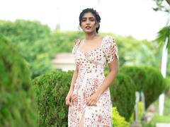 Actress Eesha Rebba pics | என்னக் குங்குமத்தில் கரைச்சவளே  - ஈஷா ரெப்பா ஆல்பம்