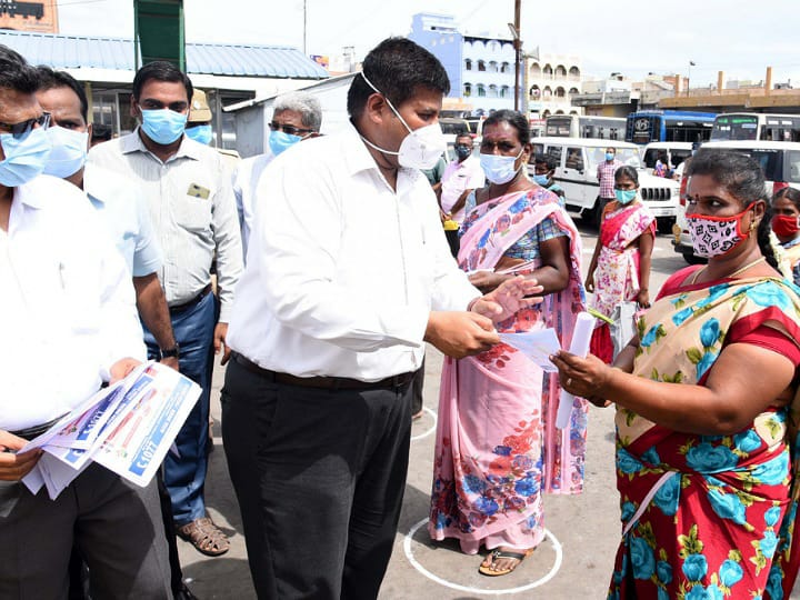 கைகழுவு ! கவசமிடு ! விலகியிரு ! கரூர் மாவட்ட ஆட்சியரின் கொரோனா விழிப்புணர்வு!