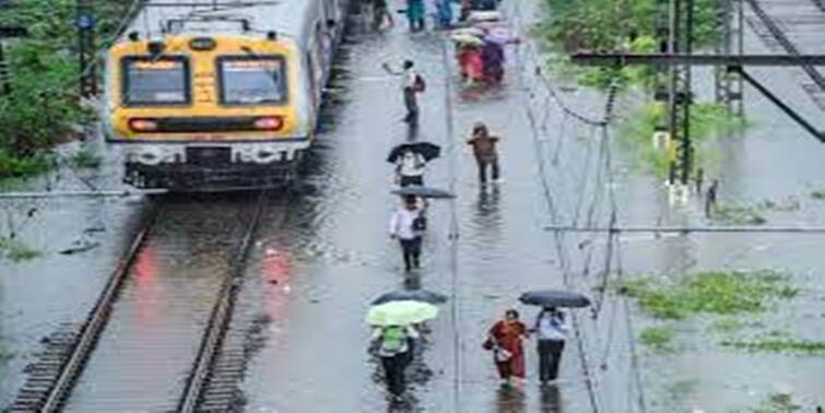 Howrah Eastern railway cancellation of trains due to heavy rain water logging Howrah Train Cancellation: টানা বৃষ্টিতে ভাসছে হাওড়া কারশেড, বাতিল একাধিক স্পেশাল ট্রেন