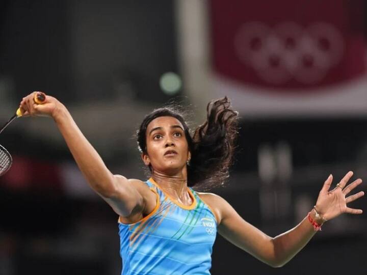 Tokyo Olympics Badminton Bronze Medal Match PV Sindhu wins badminton star asks should be happy or sad PV Sindhu Wins Bronze Medal: மகிழ்ச்சி அடைவதா?... வருத்தப்படுவதா? - வெற்றிக்கு பின் பி.வி.சிந்து.!