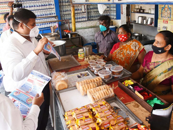 கைகழுவு ! கவசமிடு ! விலகியிரு ! கரூர் மாவட்ட ஆட்சியரின் கொரோனா விழிப்புணர்வு!