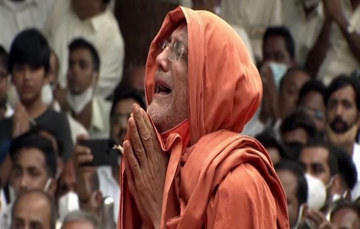હરિપ્રસાદ સ્વામીજીની અંતિમ વિદાય, ભક્તો રડી પડ્યા, નશ્વર દેહ પંચમહાભૂતમાં વિલીન