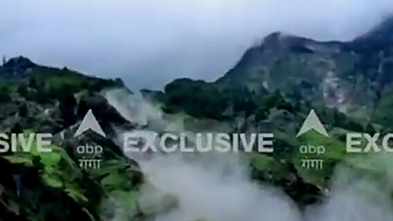 Uttarkashi: पहाड़ी से भारी मात्रा में गिरा मलबा, भारी बारिश से जगह-जगह भूस्खलन | ABP Ganga Hindi