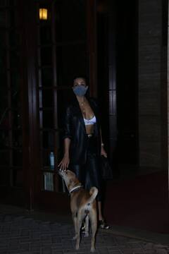 Talk Of The Town: देर रात हद से ज्यादा बोल्ड अंदाज में घर से निकलीं मलाइका अरोड़ा, ड्रेस देख थमी लोगों की सांसे