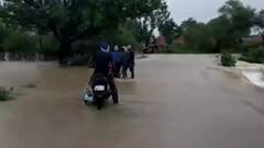 शहर, गांव, खेत-खलिहान सब डूबे, उत्तर भारत में लगातार बारिश से जनजीवन अस्त-व्यस्त