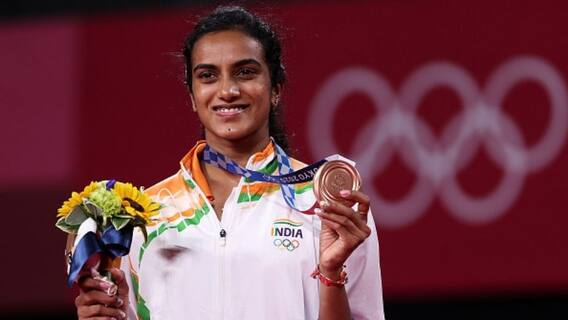 दुसऱ्यांदा ऑलिम्पिक मेडल मिळवून देणाऱ्या सिंधूच्या यशावर वडील पी.व्ही.रमणा यांची प्रतिक्रिया