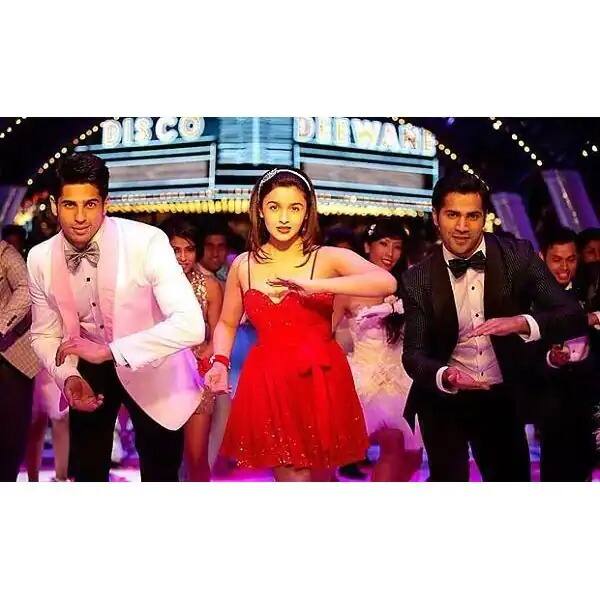 फिल्म 'स्टूडेंट ऑफ द ईयर' भी दोस्ती के इर्द गिर्द ही घूमती है. इस फिल्म में दोस्ती का हर पहलू देखने को मिला. फिल्म में दिखाया गया है कि जब पुराने दोस्त सालों बाद मिलते हैं तो पुरानी दुश्मनी भी खत्म हो जाती है. इस फिल्म से आलिया भट्ट ने अपना बॉलीवुड डेब्यू किया था.