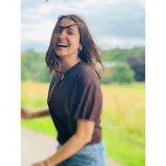 Anushka Sharma Pics: লন্ডনের রাস্তায় অনুষ্কার 'মি টাইম', ভাগ করে নিলেন ঝলমলে ছবি