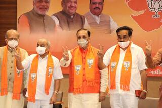 ‘પહેલાં ભાઉને પ્રદેશ પ્રમુખ બનાવ્યા, હવે બિહારથી સંગઠન મહામંત્રી લઈ આવ્યા, વિજયભાઈની CMપદની પૂર્ણાહુતિની ઉજવણી ચાલે છે..’