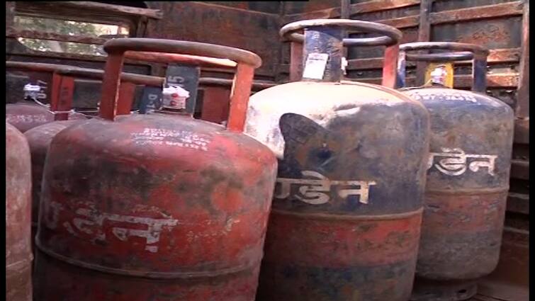 household gas prices increased once again ਗੈਸ ਸਿਲੰਡਰ ਦੀਆਂ ਕੀਮਤਾਂ ਇੱਕ ਵਾਰ ਫਿਰ ਵਧੀਆਂ 