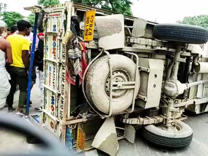 road accident purnia pickup van full of 22 laborers accident in purnia injureds were admitted to sadar hospital ann बिहारः पूर्णिया में 22 मजदूरों से भरा पिकअप वैन हुआ दुर्घटनाग्रस्त, सदर अस्पताल में कराया गया भर्ती
