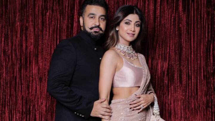 दरअसल राज कुंद्रा पर आरोप है कि उन्होंने अपनी कई मोबाइल एप्लीकेशन के जरिए पोर्न कंटेट पब्लिश किया है. साथ ही उनपर एडल्ट वीडियो निर्माण का भी आरोप है. राज कुंद्रा को 19 जुलाई को गिरफ्तार किया गया था. साथ ही उनके घर पर शिल्पा शेट्टी से भी पूछताछ की गई थी. इस मामले में मुंबई क्राइम ब्रांच जांच कर रही हैं और राज कुंद्रा ज्यूडिशियल कस्टडी में हैं.