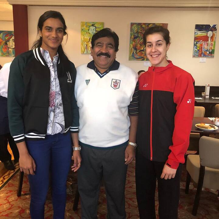 స్పెయిన్ క్రీడాకారిణి కరోలినా మారిన్తో