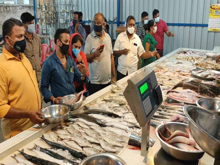 Chemical fish are regularly sold in the southern districts அழுகிய மீன் 500 கிலோ... கெட்டுப் போன 50 ஆயிரம் ஆவின் பால் பாக்கெட்! ஒரே நேரத்தில் இரு நாற்றங்கள்!