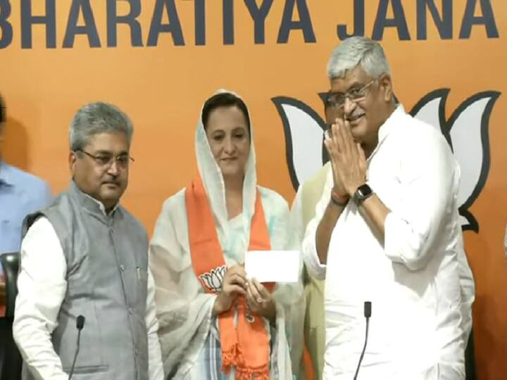 Former Leaders Of Akali Dal Join BJP Including Bibi Amanjot Kaur Ramoowalia Former Leaders Of Akali Dal Join BJP Including Bibi Amanjot Kaur