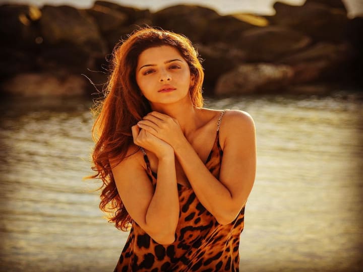 பாலாவின் பரதேசி படத்தில் இவரது நடிப்பு பலரால் பாராட்டப்பட்டது