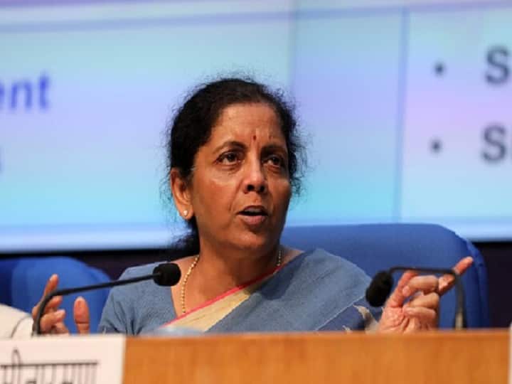 Finance Minister Nirmala Sitharaman says net tax revenues rise 5 percent in Financial Year 2020-21 वित्त मंत्री निर्मला सीतारमण ने कहा- पिछले वित्त वर्ष में कर राजस्व में पांच प्रतिशत का हुआ इजाफा