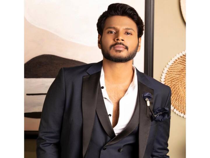 ’பிரஸ்தானம்’ திரைப்படம் மூலம் தெலுங்கு சினிமாவில் நடித்து வருகிறார்