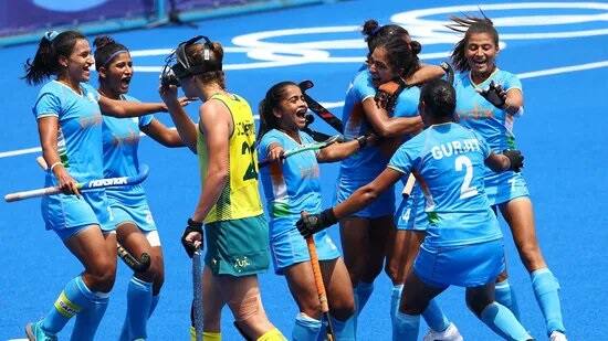 Tokyo Olympics 2020: wishes pour in for indian women's hockey team for creating history in olympic Tokyo Olympics Women's Hockey: ‛இந்திய மகளிர் ஹாக்கி அணிக்கு குவியும் வாழ்த்துக்கள்’