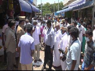 கொரோனா விதிமுறை.. மதுரை பூ மார்கெட்டை தற்காலிகமாக மூட உத்தரவிட்ட ஆட்சியர்!