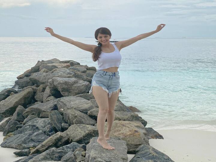 வேதிகா குமார், இவர் இந்திய திரைப்பட நடிகை மற்றும் மாடல்.