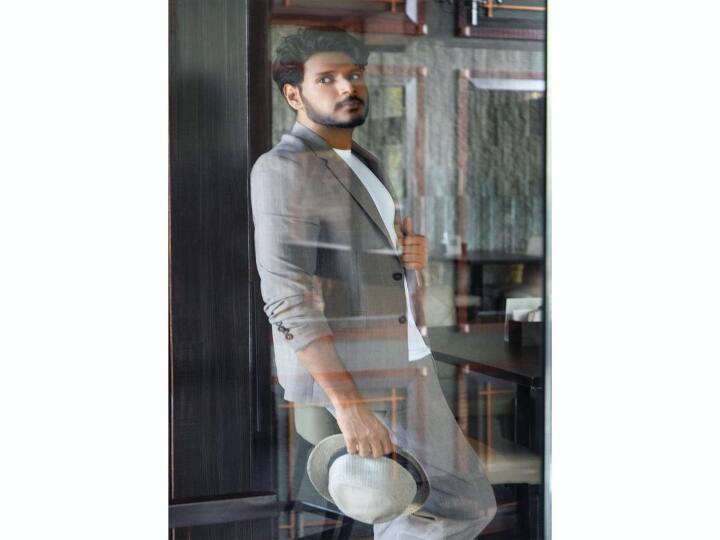 சந்தீப் கிஷன், தெலுங்கு மற்றும் தமிழ் படங்களில் நடித்து வருகிறார்