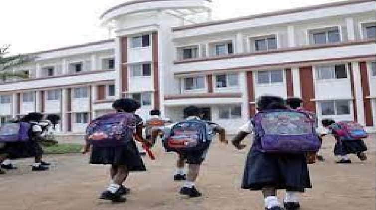 Delhi School Reopen: दिल्ली में कब खुलेंगे दोबारा स्कूल? DDMA की बैठक में लिया गया फैसला