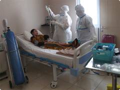 Corona New Cases: इन चार राज्यों के 18 जिलों में बढ़ रहे कोरोना के मामले, स्वास्थ्य मंत्रालय ने कहा- अभी खत्म नहीं दूसरी लहर