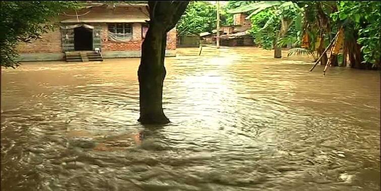 Howrah Udaynarayanpur Amta Flood Like Situation Got Worsen Howrah : নতুন করে প্লাবিত আমতার ১ নম্বর ব্লক, বাঁধ টপকে ঢুকছে জল