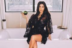 सिर्फ घर नहीं इन सितारों के बाथरूम भी हैं लग्ज़री, देखें दीपिका से कैटरीना तक के लग्जरी बाथरूम की तस्वीरें