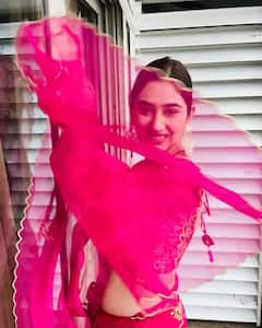 Disha Parmer Pics:‘সিঁদুর পরেননি কেন?’ সোশ্যাল মিডিয়ায় ট্রোলের কড়া জবাব অভিনেত্রীর