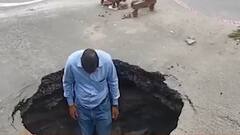 વડોદરા: રસ્તાઓ પર પડ્યા ભૂવા, અમુક સ્થળે બેસી ગયા રસ્તા, ટ્રાફિક જામની સર્જાઈ સમસ્યા