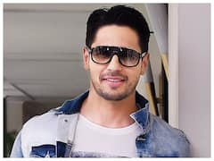 Sidharth Malhotra से मिलकर ऐसा था रीयल Captain Vikram Batra के पेरेंट्स का रिऐक्शन, वीडियो में देखें
