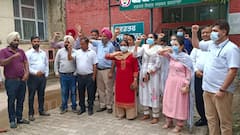 ਸੂਬੇ ਭਰ 'ਚ ਡਾਕਟਰਾਂ ਨੇ ਪੰਜਾਬ ਸਰਕਾਰ ਖਿਲਾਫ ਸ਼ੁਰੂ ਕੀਤੀ ਹੜਤਾਲ, ਦਫਤਰਾਂ ਨੂੰ ਲਾਏ ਤਾਲੇ