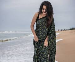 VJ Anjana Clicks : அன்பே உன்னால் மனம் ஃப்ரீஸிங் - வி.ஜே அஞ்சனா ப்ரீஸிங் க்ளிக்ஸ்!