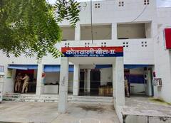 Greater Noida News: शेल्टर होम का गेट फांदकर फरार हुईं दो नाबालिग, पुलिस ने दर्ज की FIR