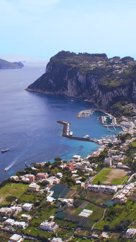 Beautiful Island List : বিশ্বের অপূর্ব ১০ দ্বীপ