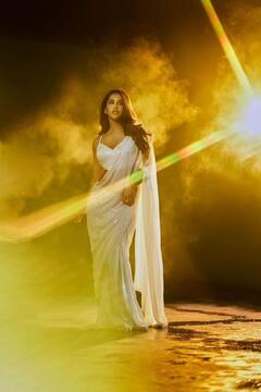 Nabha Natesh Pics: నభా.. అందంతో చంపేస్తున్నావ్ అబ్బా!