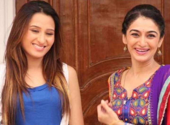 माहिरा शर्मा : बिग बॉस 13 में नज़र आ चुकीं पंजाबी एक्ट्रेस माहिरा शर्मा एक एपिसोड के लिए तारक मेहता का उल्टा चश्मा में नज़र आ चुकी हैं. इस एपिसोड में उन्होंने तारक मेहता की छोटी बहन अंजलि का किरदार निभाया था.