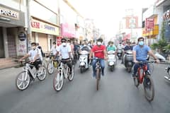 Puvvada Ajay Kumar Cycle Yatra: ఖమ్మం రోడ్లపై మంత్రి సైకిల్‌ సవారీ... అభివృద్ధి పనులపై కలెక్టర్, మున్సిపల్ కమిషనర్‌తో కలిసి లైవ్‌ రివ్యూ