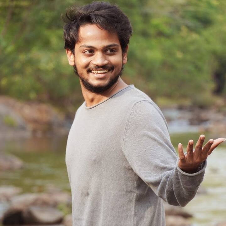 షణ్ముఖ్ : డబ్ స్మాష్ వీడియోలు, షార్ట్ ఫిలిమ్స్ తో మంచి పాపులారిటీ సంపాదించుకున్న షణ్ముఖ్ కి బిగ్ బాస్ షోలో ఛాన్స్ వచ్చిందట. 