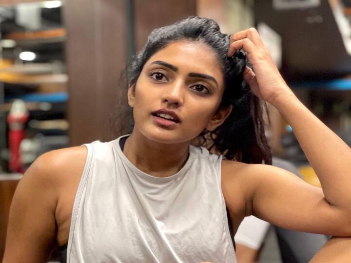 அடி வாயார உன் காதல் நீ சொல்லடி வாராத நடிப்பெல்லாம் வேண்டாமடி