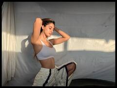 Disha Patani Photos: దిశా పటానీ కిల్లింగ్ లుక్స్.. ఫోటోలు వైరల్..