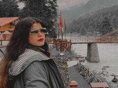 Actress Pooja Devariya pics | வெயிலோ முயலோ பருகும் வண்ணம்.. வெள்ளை பனி துளி ஆவேனோ - பூஜா தேவரியா ஆல்பம்